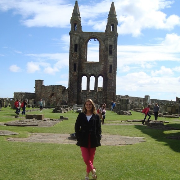 Meet your Posher, Kristina - Picture 3 of 4